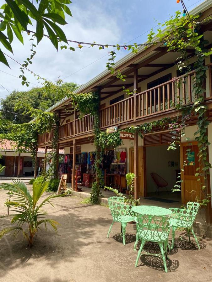 El Hostel Del Patio Tortuguero Eksteriør billede